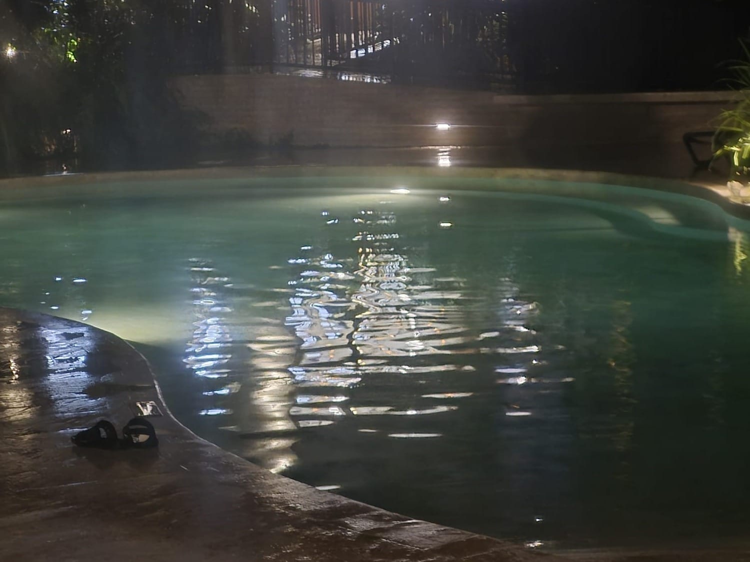 Evening soak at Pura Vida Hot Springs — warm water, low light, and a quiet end to the day.