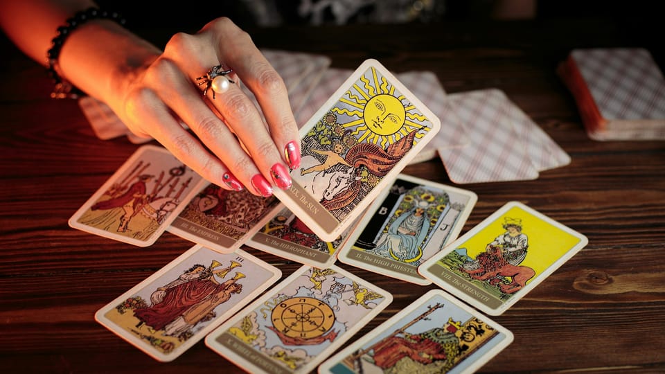Unique Experiences & Creative Gifts